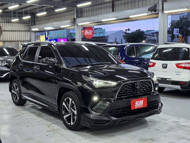 頂級潮玩版+360環景影音特仕全配+全車空力套件+Carbon內外飾板=超值首選!  第3張相片