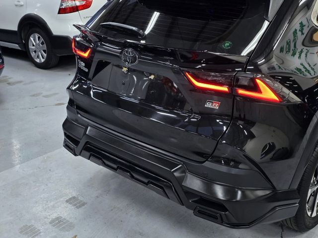 頂級潮玩版+360環景影音特仕全配+全車空力套件+Carbon內外飾板=超值首選!  第6張相片