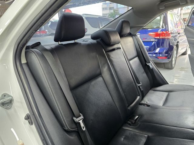 Safety+版 循跡防滑/免鑰匙/恆溫/空力套件/影音特仕/抬頭顯示/僅跑9萬多  第9張相片