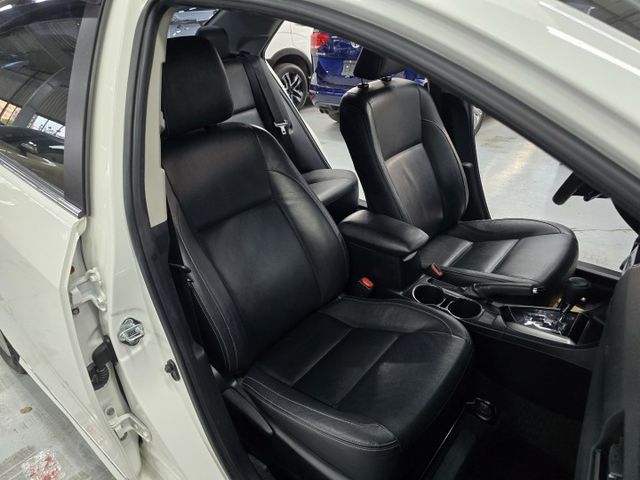 Safety+版 循跡防滑/免鑰匙/恆溫/空力套件/影音特仕/抬頭顯示/僅跑9萬多  第11張相片