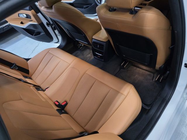 3 SERIES TOURING  第10張相片