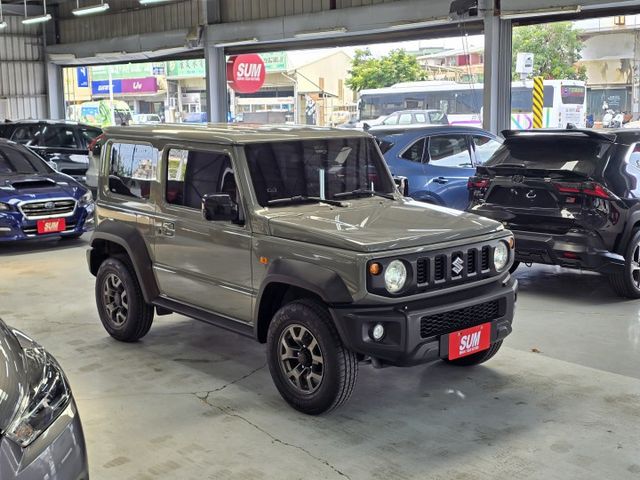 僅跑3萬7公里 JIMNY 4WD 超好看 水泥灰~  第4張相片