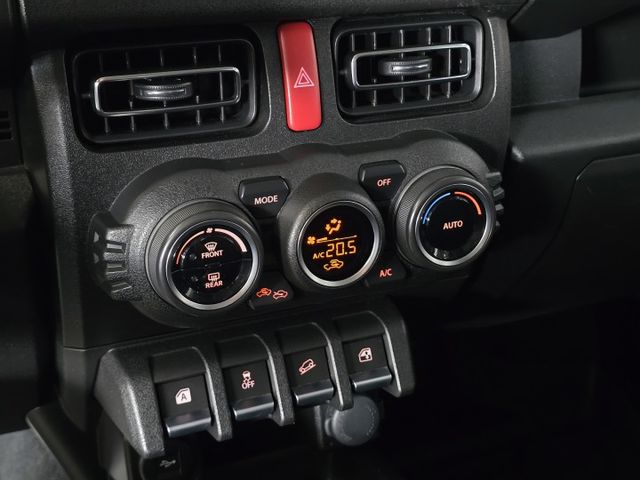 僅跑3萬7公里 JIMNY 4WD 超好看 水泥灰~  第15張相片