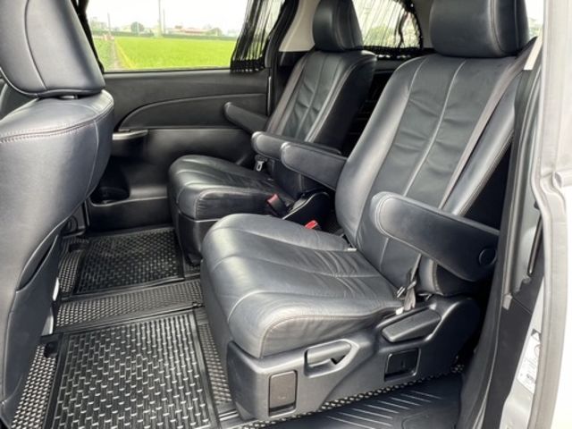 TOYOTA豐田 PREVIA  第12張相片