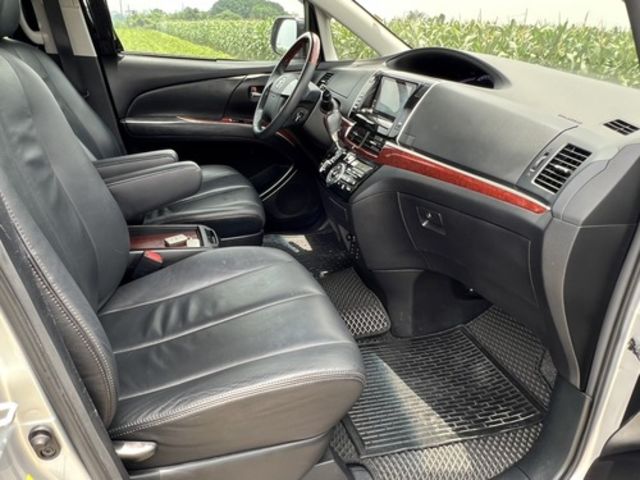 TOYOTA豐田 PREVIA  第13張相片