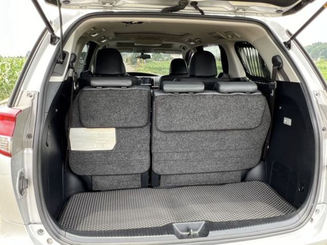 TOYOTA豐田 PREVIA  第15張相片