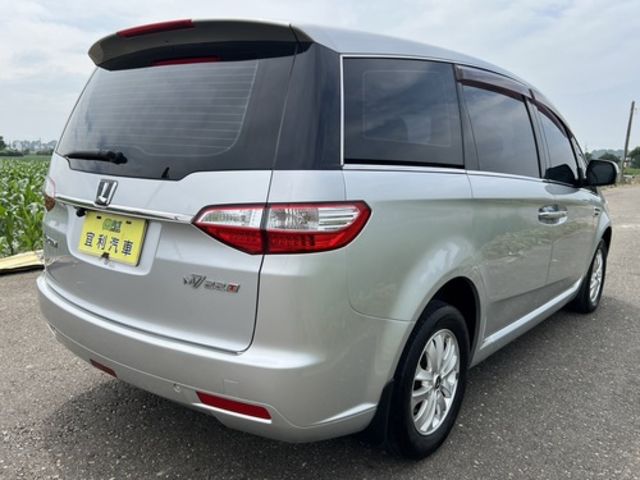 LUXGEN納智捷 M7 TURBO  第2張相片