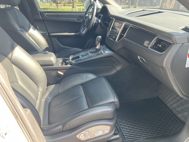 PORSCHE保時捷 MACAN  第11張相片