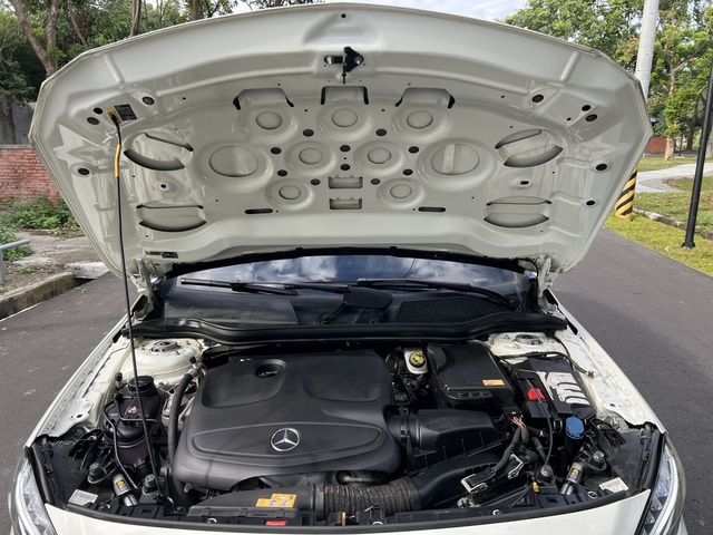 M-BENZ賓士 GLA180  第6張相片