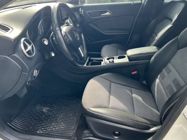 M-BENZ賓士 GLA180  第8張相片