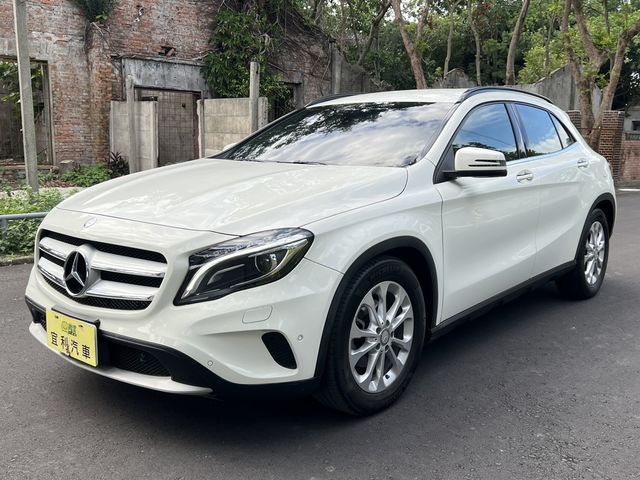 M-BENZ賓士 GLA180  第14張相片