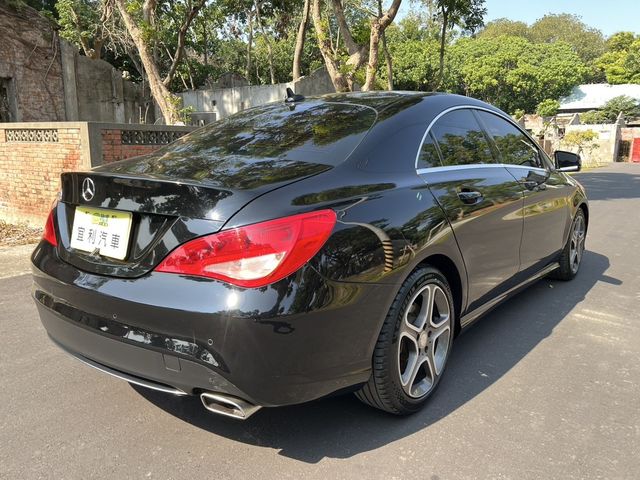 M-BENZ賓士 CLA250  第2張相片