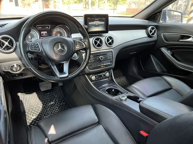 M-BENZ賓士 CLA250  第5張相片