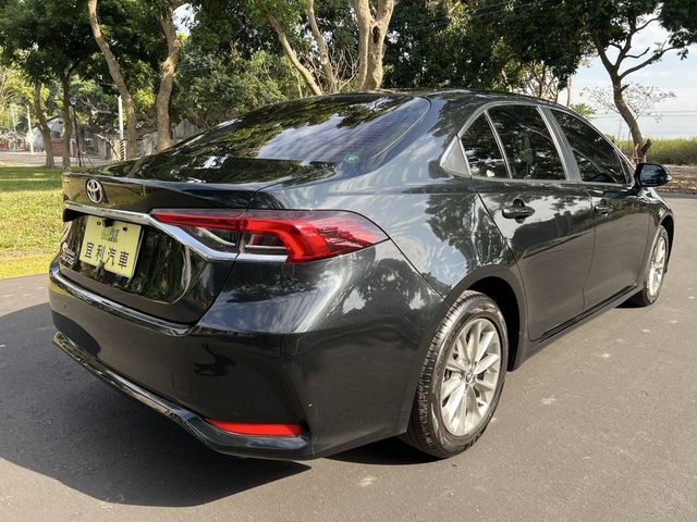 TOYOTA豐田 ALTIS  第2張相片