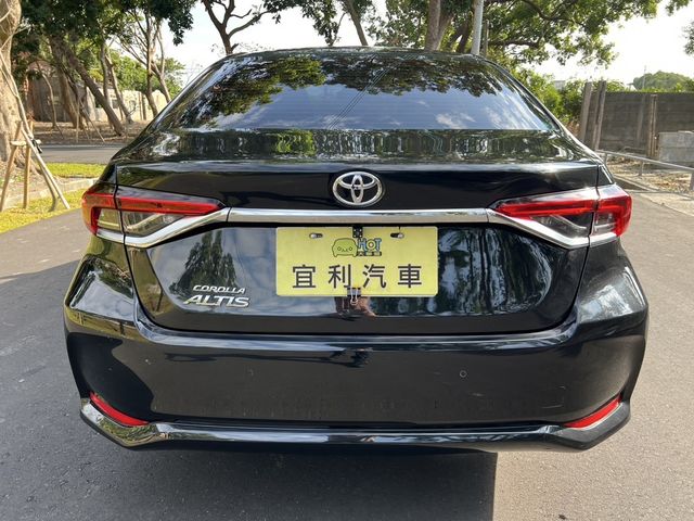 TOYOTA豐田 ALTIS  第4張相片
