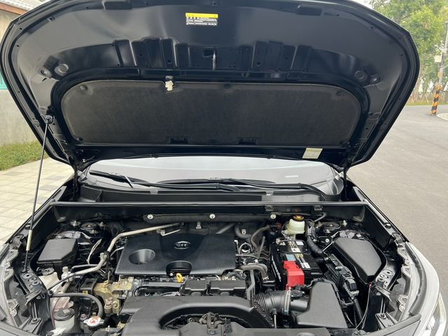 TOYOTA豐田 RAV4  第6張相片