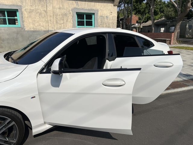 BMW寶馬 218I M SPORT  第16張相片