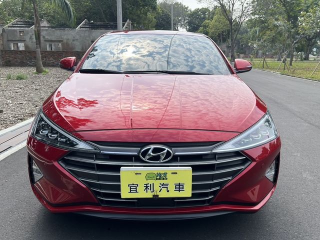 HYUNDAI現代 ELANTRA  第5張相片