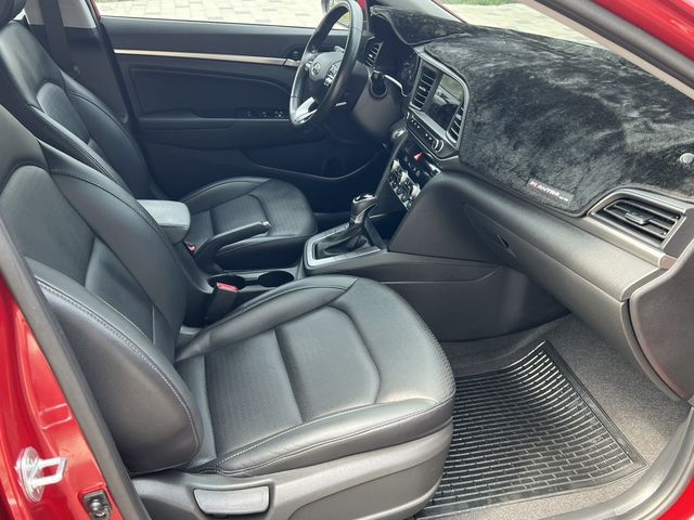 HYUNDAI現代 ELANTRA  第21張相片