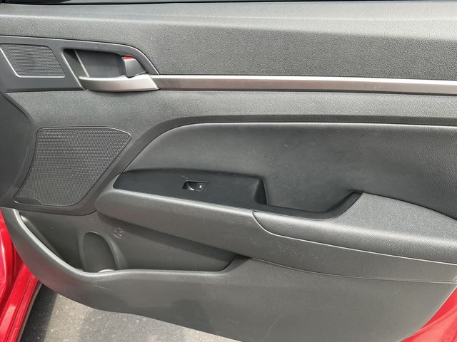 HYUNDAI現代 ELANTRA  第23張相片