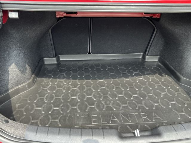 HYUNDAI現代 ELANTRA  第27張相片