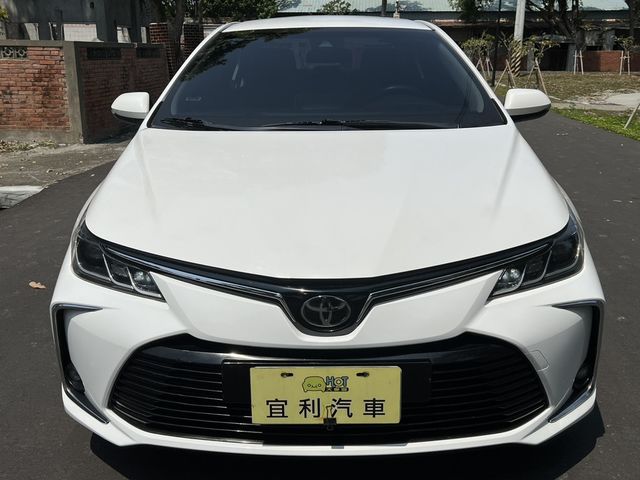 TOYOTA豐田 ALTIS  第3張相片