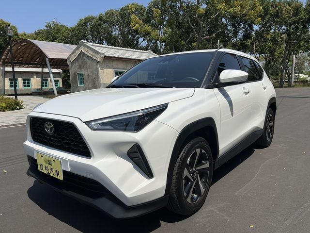 TOYOTA豐田 YARIS CROSSOVER  第15張相片