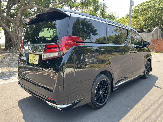 TOYOTA豐田 ALPHARD  第2張相片