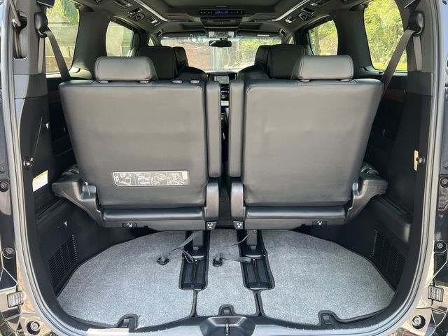 TOYOTA豐田 ALPHARD  第14張相片