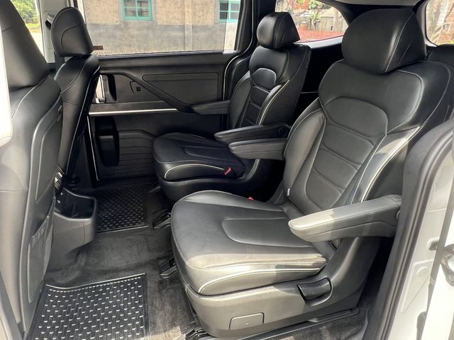 HYUNDAI現代 CUSTIN  第13張相片