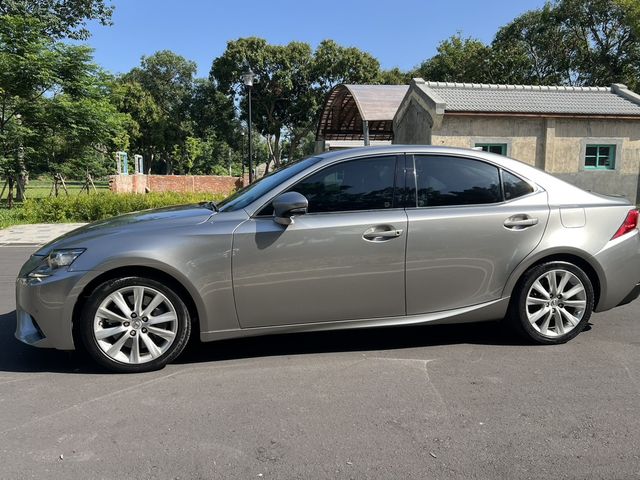 LEXUS凌志 IS200T  第18張相片