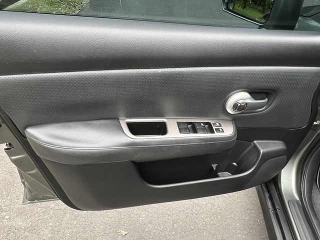 NISSAN日產 TIIDA  第8張相片