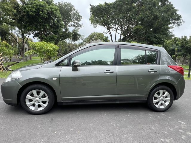 NISSAN日產 TIIDA  第17張相片