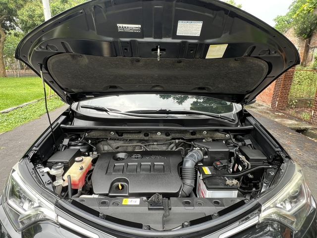 TOYOTA豐田 RAV4  第6張相片