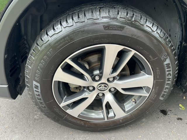 TOYOTA豐田 RAV4  第15張相片