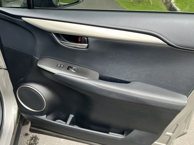 LEXUS凌志 NX200  第13張相片