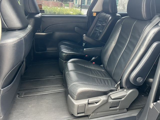 TOYOTA豐田 PREVIA  第12張相片