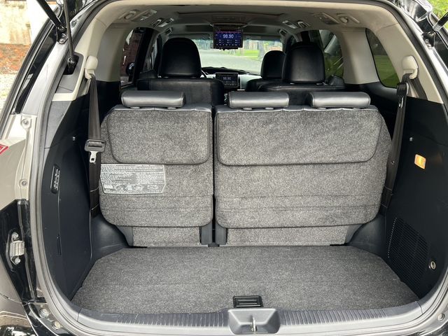 TOYOTA豐田 PREVIA  第13張相片
