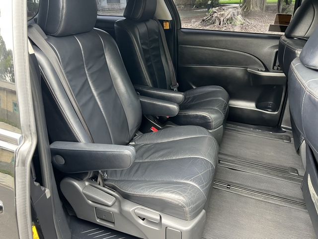 TOYOTA豐田 PREVIA  第15張相片