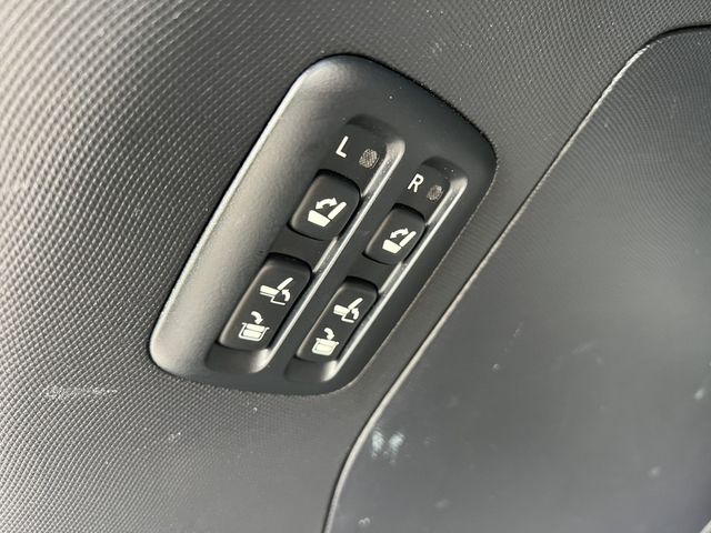 TOYOTA豐田 PREVIA  第16張相片