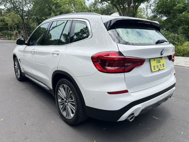 BMW寶馬 X3  第19張相片