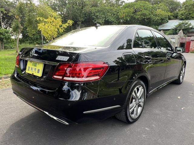 M-BENZ賓士 E200  第2張相片