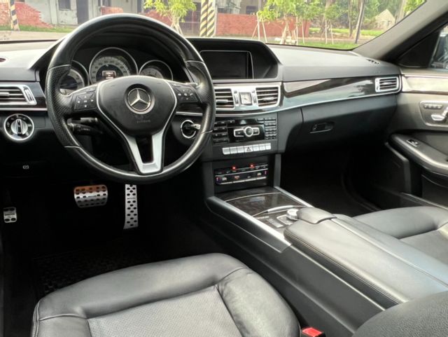 M-BENZ賓士 E200  第5張相片