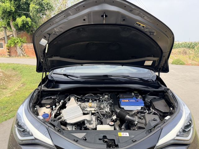 TOYOTA豐田 C-HR  第6張相片