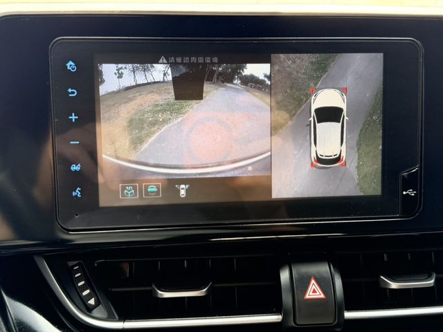 TOYOTA豐田 C-HR  第7張相片