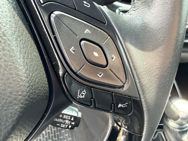 TOYOTA豐田 C-HR  第9張相片