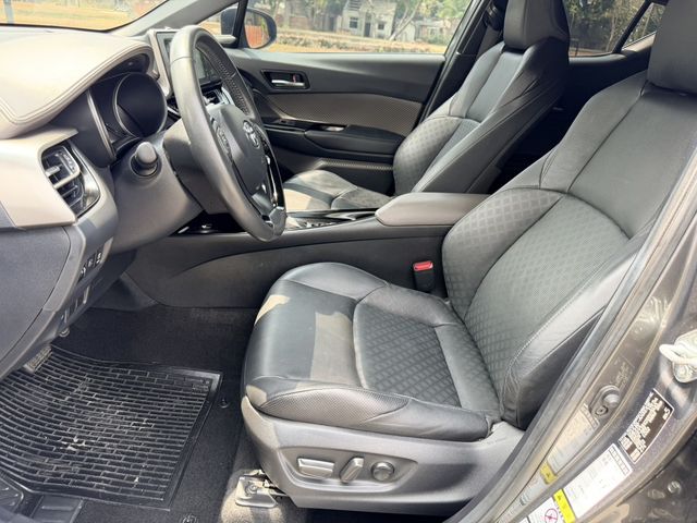 TOYOTA豐田 C-HR  第13張相片