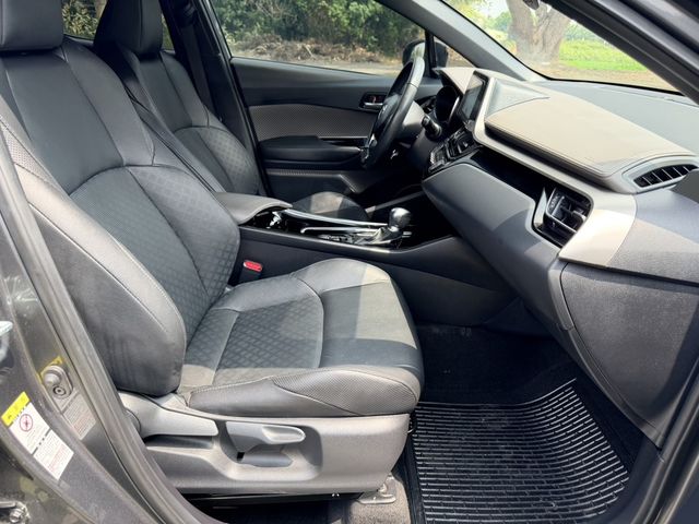 TOYOTA豐田 C-HR  第14張相片