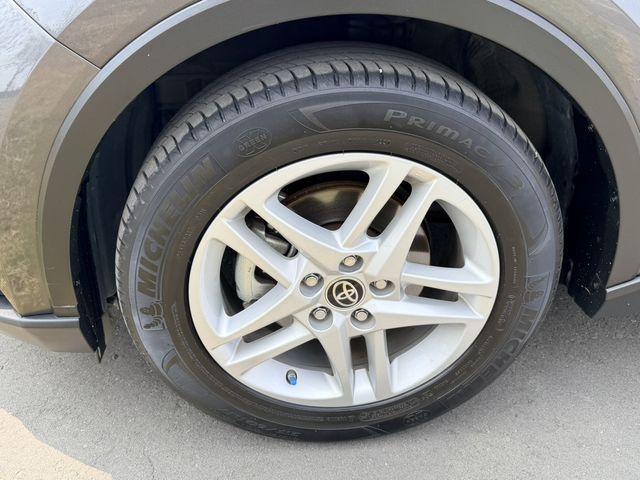 TOYOTA豐田 C-HR  第18張相片