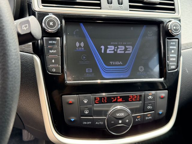 NISSAN日產 TIIDA  第12張相片